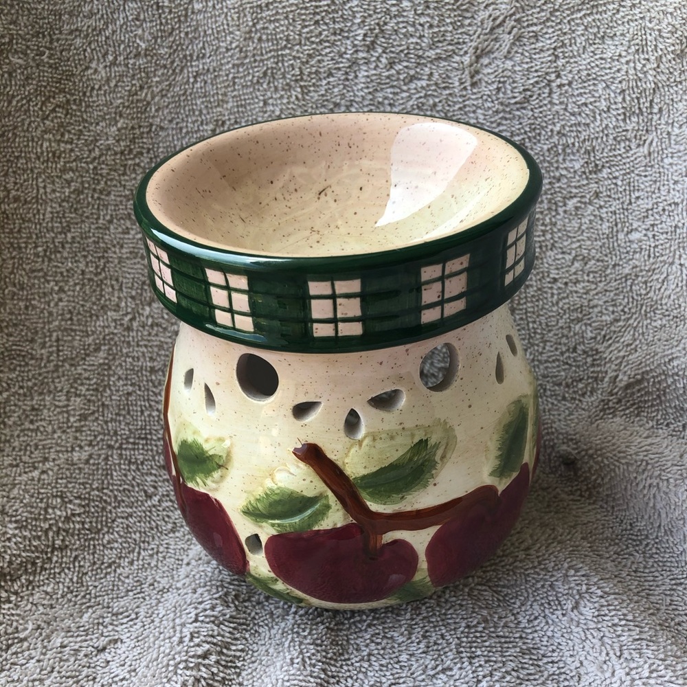 Apple tea light and watering can